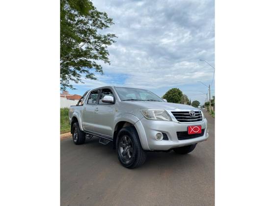 TOYOTA HILUX 2.7 SR 4X2 CD 16V FLEX 4P AUTOMÁTICO